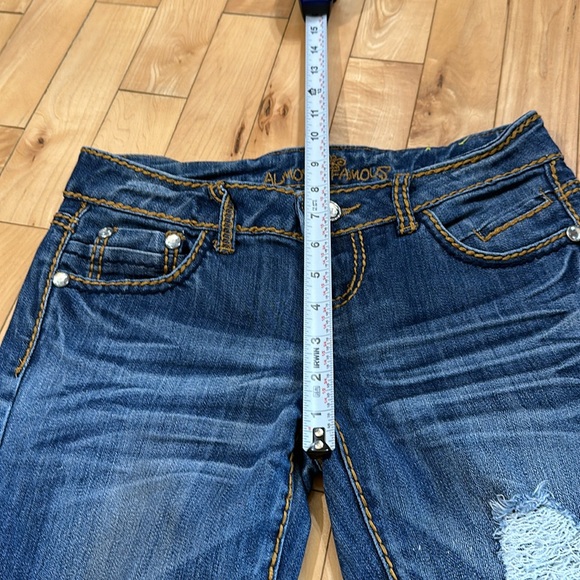Almost Famous Distressed Crop Jeans - Picture 9 of 9